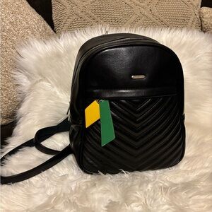 💛💚DAVID JONES  PARIS 
Black Leather 🎒 BACKPACK.💛💚